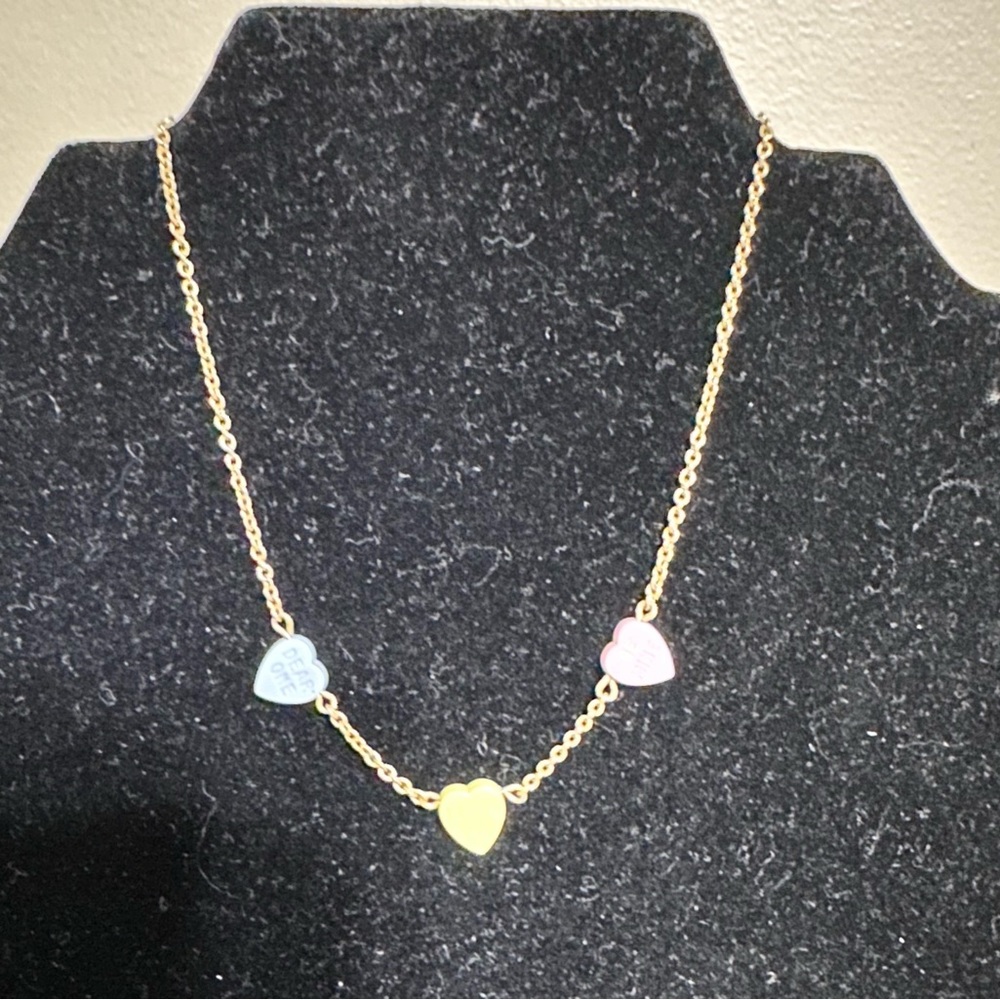 VTG AVON CONVERSATION HEARTS NECKLACE VALENTINES DAY! RARE. 15” from tip to tip - Picture 5 of 10